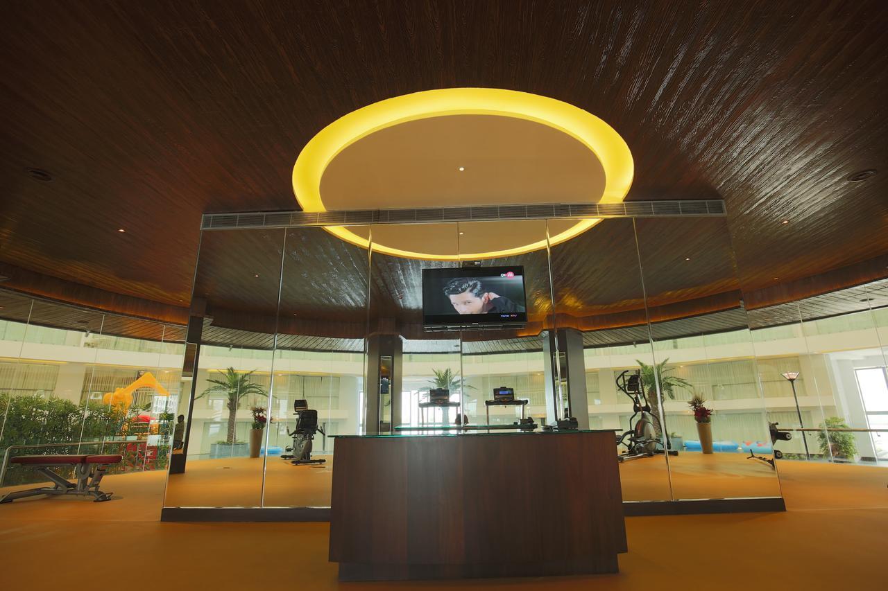 Rajhans Belliza Service Apartment Surat Esterno foto