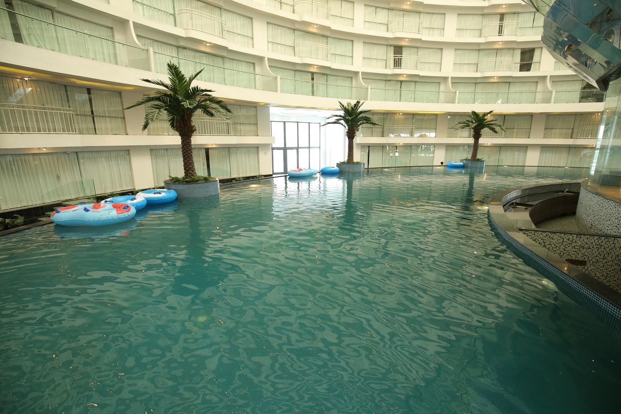 Rajhans Belliza Service Apartment Surat Esterno foto